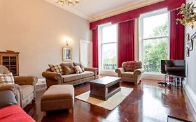 ALTIDO Spacious 2BR Apt in New Town, Prime Location